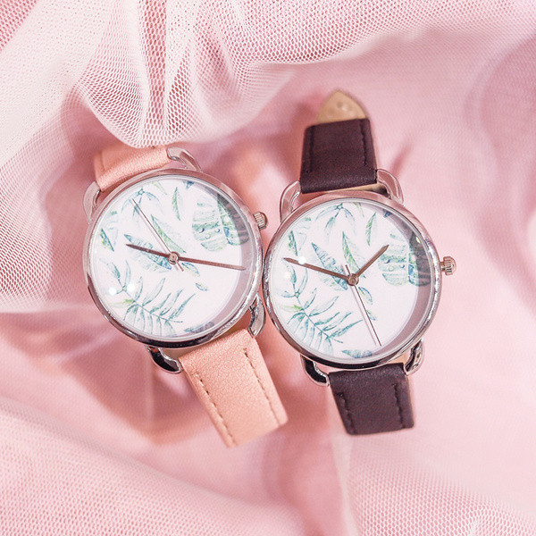 Női aktuális óra műbőr szíjjal, öt színben