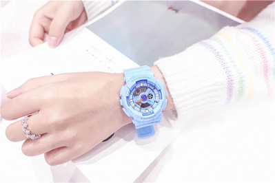 Дамски водоустойчив часовник в няколко цвята 