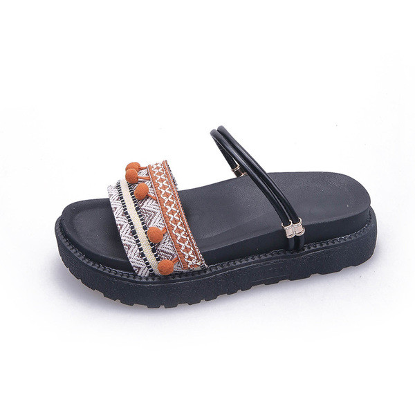 Καθημερινά  γυναικεία σανδάλια με φούντα σε δύο χρώματα