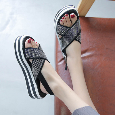 Alkalmi női szandál kövekkel fekete és ezüst színben