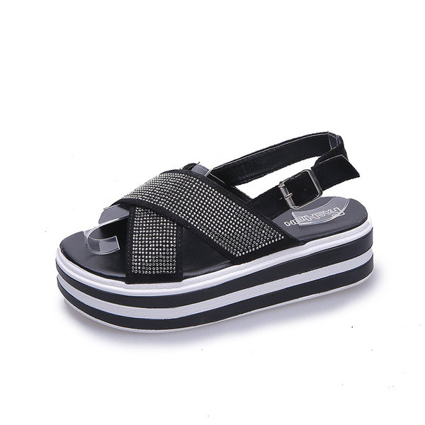 Alkalmi női szandál kövekkel fekete és ezüst színben