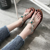 Stílusos női szandál lapos talppal, két színben, színes kövekkel