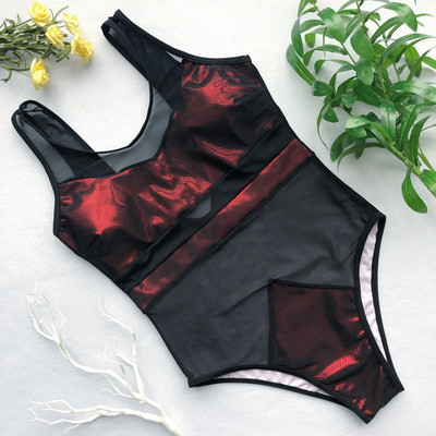 Aktuális fürdőruha három színben