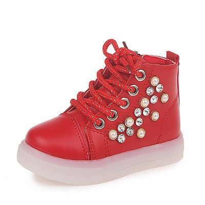 Új gyerekcipő modell lányoknak gyöngyökkel és világító talppal, több színben