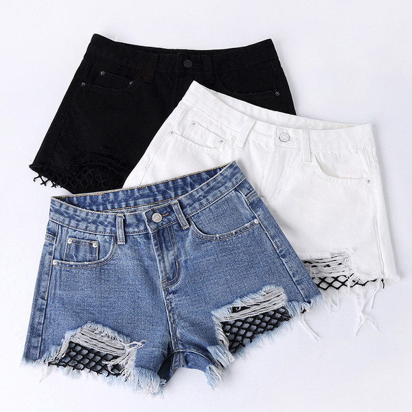 Καθημερινά  γυναικεία  σορτς σε τρία χρώματα