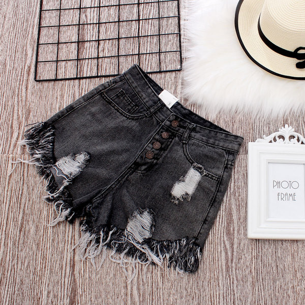 Lezser női rövidnadrág szakadt motívumokkal, különböző színekben