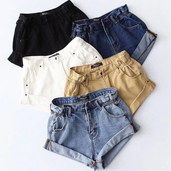 Τρέχοντα γυναικεία σορτς σε διάφορα χρώματα