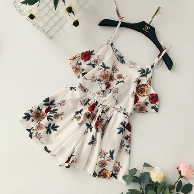 Stílusos női overál virágos motívumokkal