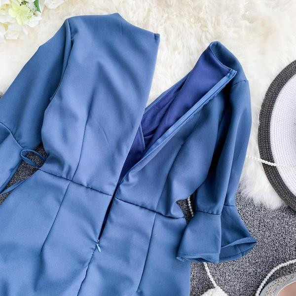 Női kombiné V-nyakú kék színben