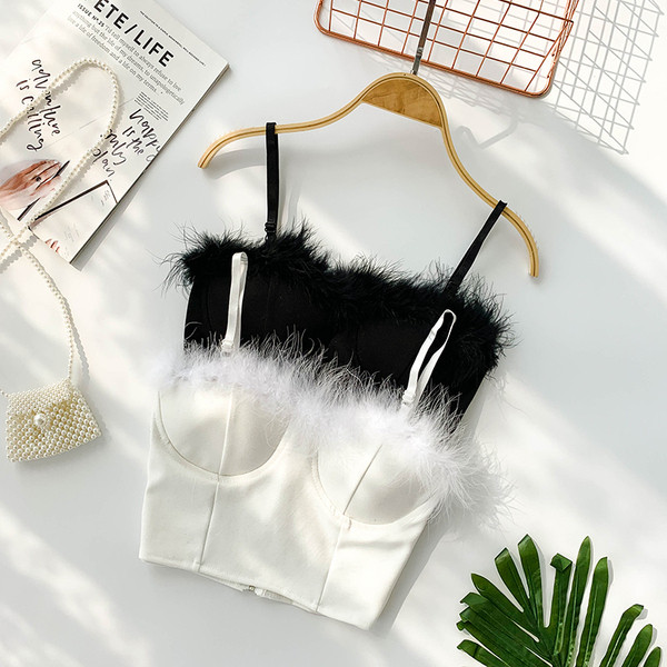 Stílusos fehérnemű fekete-fehér színben