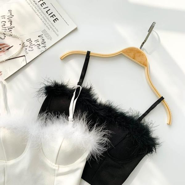 Stílusos fehérnemű fekete-fehér színben