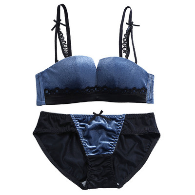 Intim fehérnemű bársonnyal és csipkével három színben