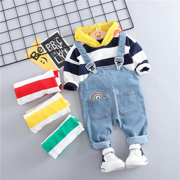 Modern, két részből álló gyerekkészlet fiúknak