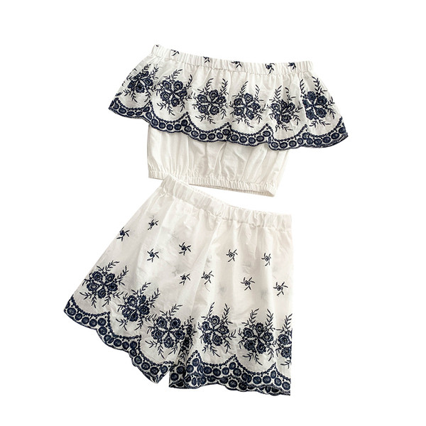 Modern kétrészes nyári szett fehér színben