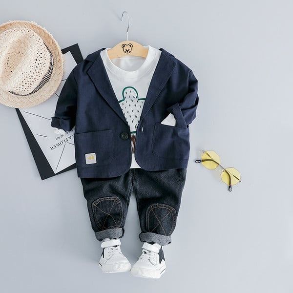 Három részből álló napi gyermekkészlet fiúknak több színben