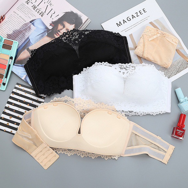 Γυναικείο μοντέρνο σετ σε τρία χρώματα