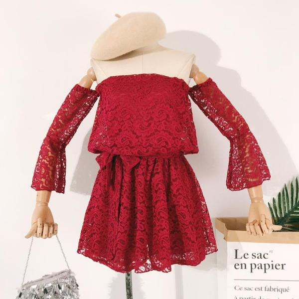 Κομψή γυναικεία ολόσωμη φόρμα δαντέλα σε τρία χρώματα