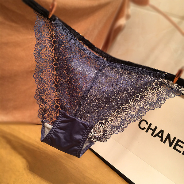 Γυναικεία εσώρουχα σε πέντε χρώματα