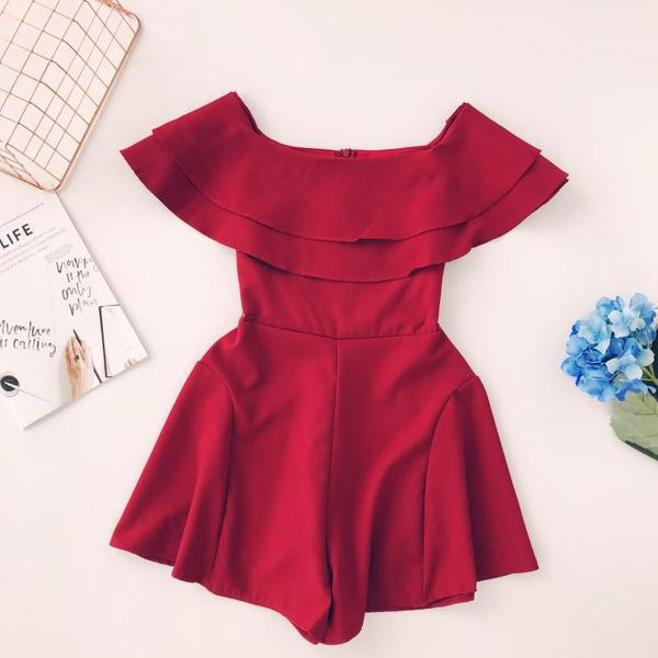 Penkių spalvų moteriškas kombinezonas – trumpo modelio