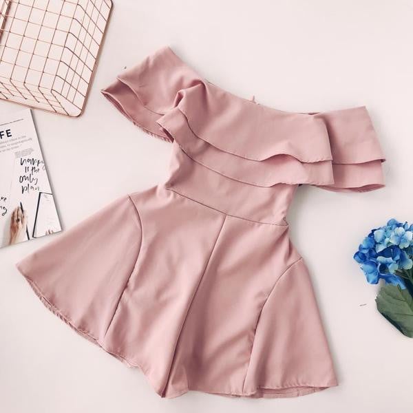 Penkių spalvų moteriškas kombinezonas – trumpo modelio