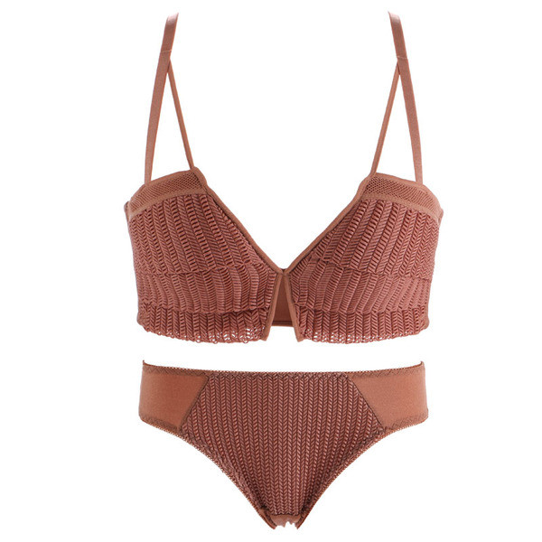 Γυναικείο μοντέρνο σύνολο  από δύο μέρη σε διάφορα χρώματα