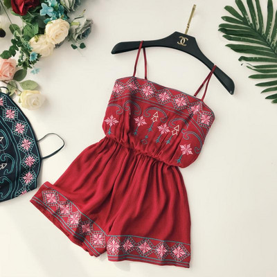 Rövid női overall három színben hímzéssel