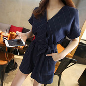 Κομψή γυναικεία ολόσωμη φόρμα με ντεκολτέ σε σχήμα V σε δύο χρώματα