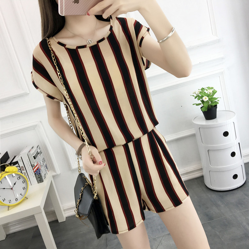 Két részből álló női csíkos szett három színben