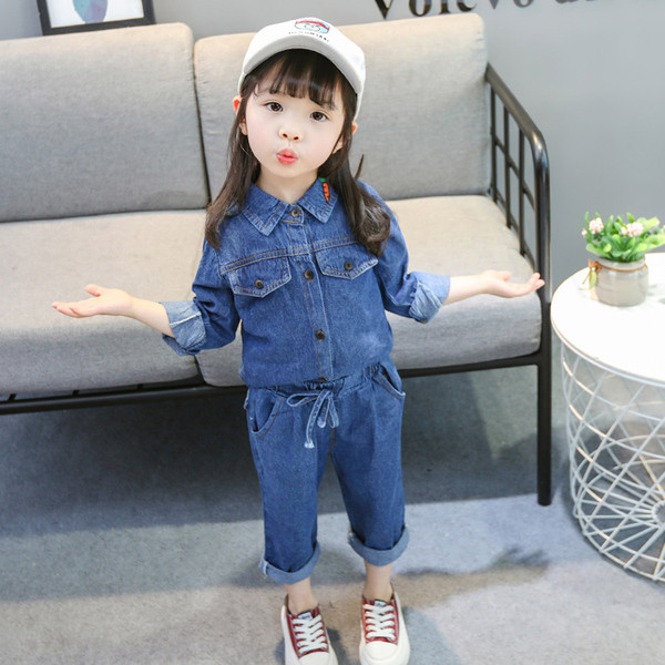 Korszerű gyerekkészlet lányoknak két részből - ingből és farmerből