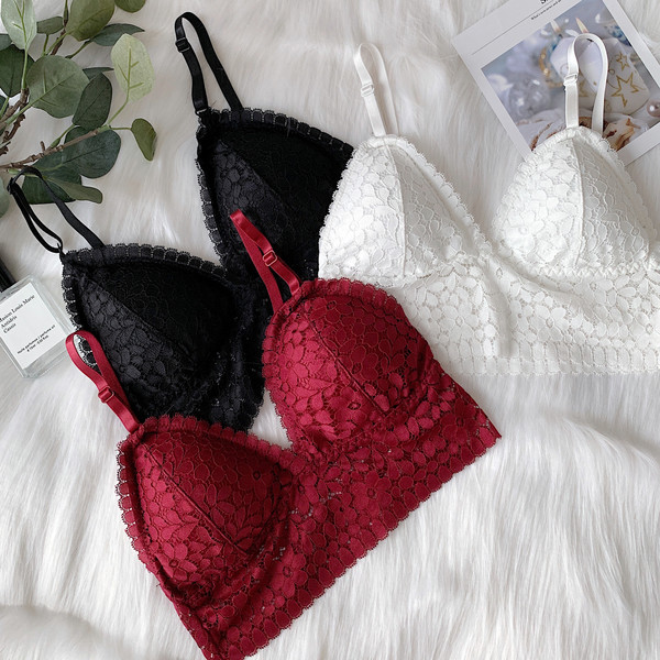 Γυναικείο μπουστάκι από δαντέλα σε τρία χρώματα