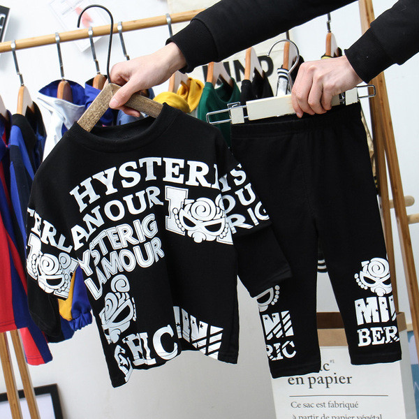 Alkalmi gyerekkészlet fiúknak fekete felirattal