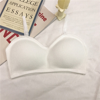 Γυναικείο σουτιέν σε διάφορα χρώματα