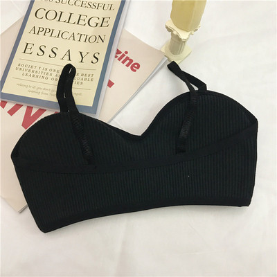 Γυναικείο σουτιέν σε διάφορα χρώματα