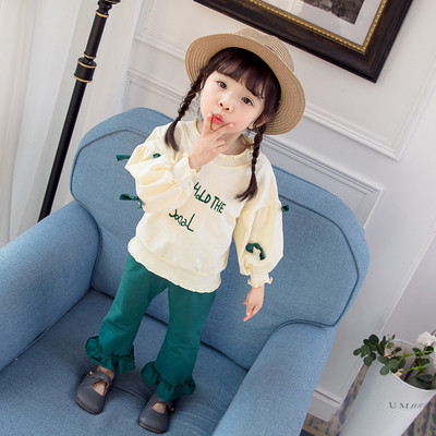 Μοντέρνο παιδικό σετ για κορίτσια - μπλούζα και παντελόνι σε δύο χρώματα