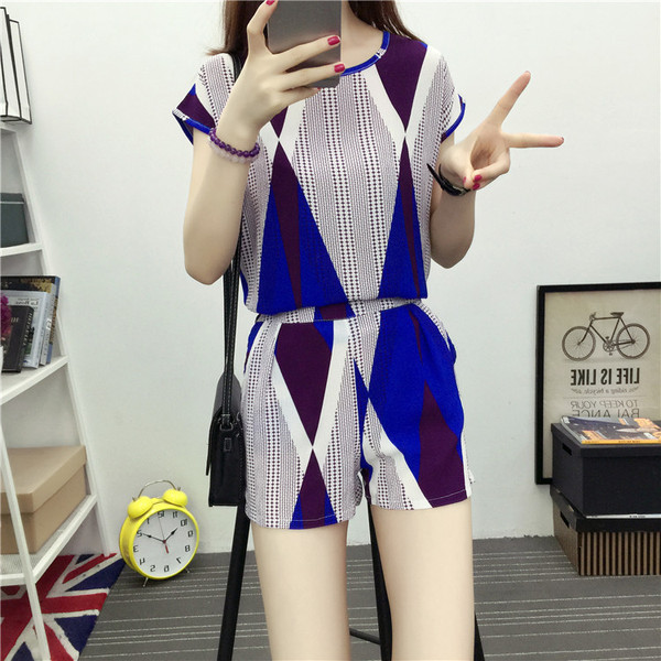 Két részből álló női napi szett, két színben