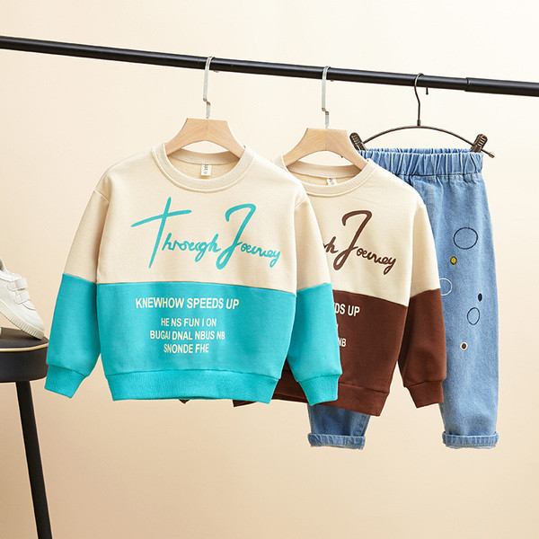 Μοντέρνο παιδικό σετ για αγόρια σε δύο χρώματα