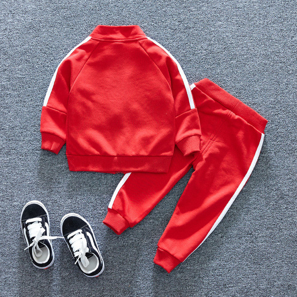 Μοντέρνα παιδικά αθλητικά ρούχα για αγόρια με κόκκινο χρώμα