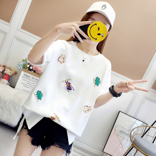 Modern női póló rövid ujjal, rátéttel, három színben