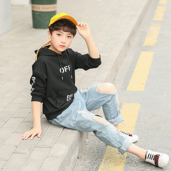 Μοντέρνο παιδικό φούτερ με επιγραφές και τσέπες σε δύο χρώματα