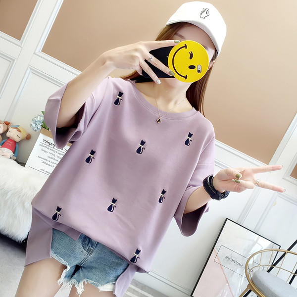 Κομψή γυναικεία μπλούζα με κοντό μανίκι και ευρύ σχέδιο σε δύο χρώματα