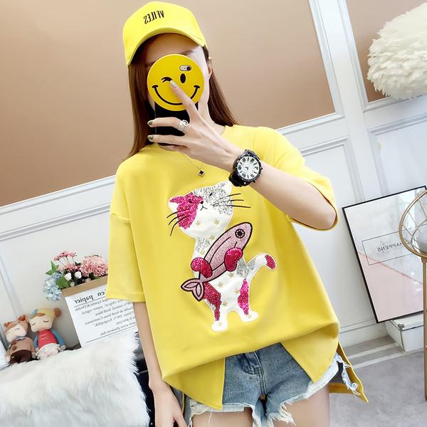 Modern női póló rövid ujjú rátéttel és flitterekkel, több színben