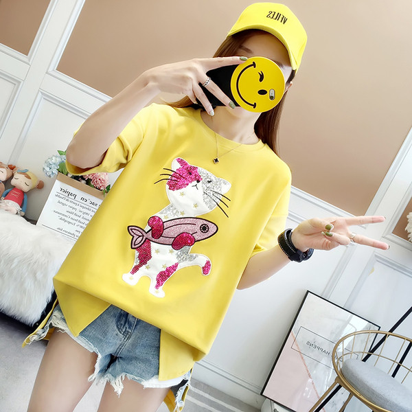 Modern női póló rövid ujjú rátéttel és flitterekkel, több színben