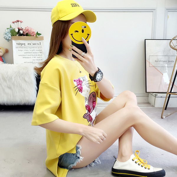 Modern női póló rövid ujjú rátéttel és flitterekkel, több színben