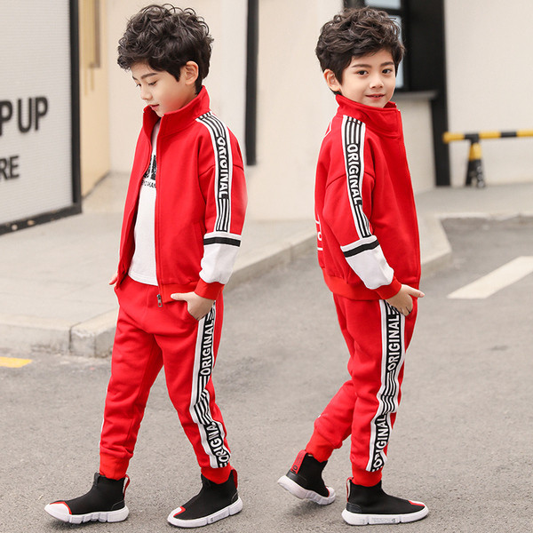 Sport és napi gyerekcsapat fiúknak két színben