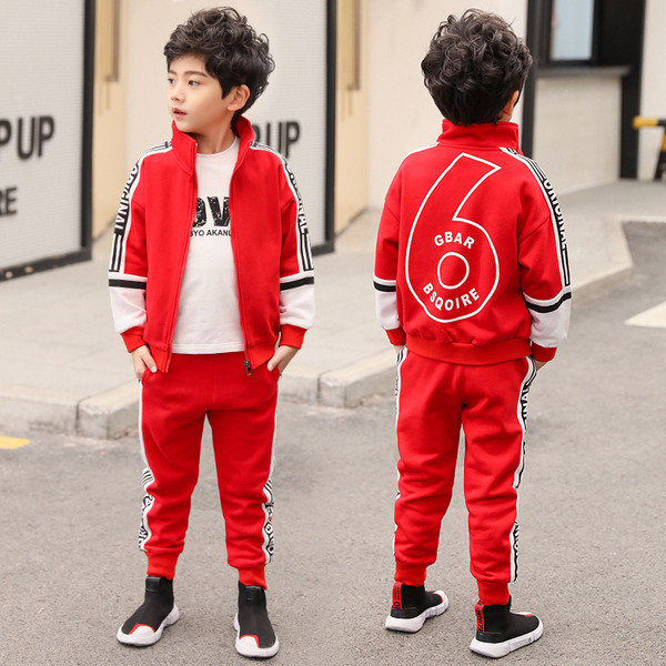 Sport és napi gyerekcsapat fiúknak két színben