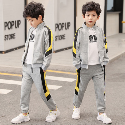 Μοντέρνα παιδική φόρεμα για αγόρια σε τρία χρώματα