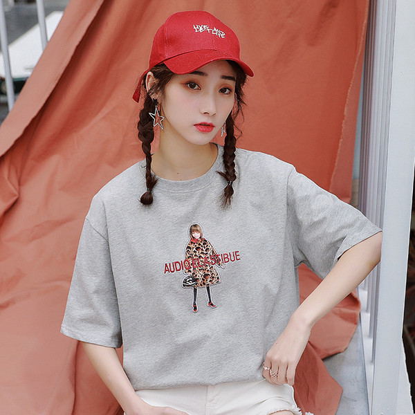 Női alkalmi póló rövid ujjú szürke és fekete színben