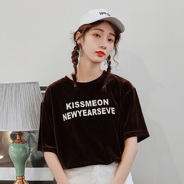 Modern női blúz, rövid ujjú, három színben feliratos