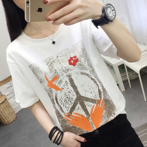 Tricou casual dama cu maneca scurta si aplicatie in alb