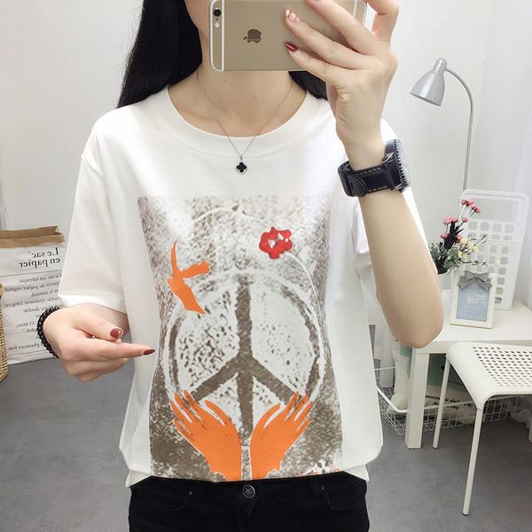 Tricou casual dama cu maneca scurta si aplicatie in alb